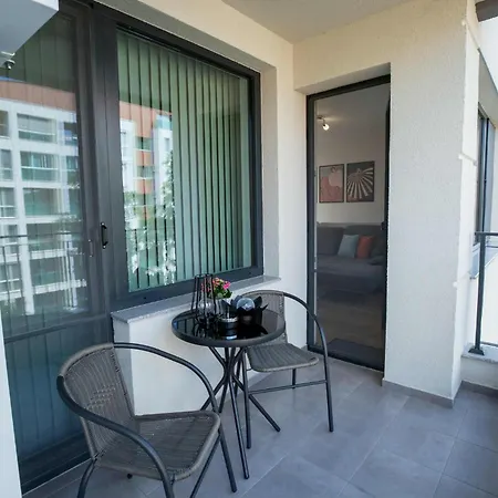 Appartement Trinavis Boutique 2 *
